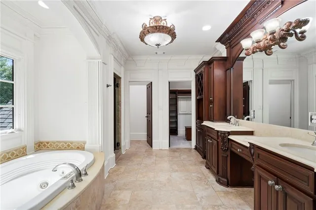 $2,975,000 | 989 Middle Fork Trail, Suwanee, GA 30024