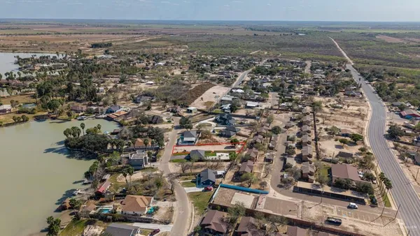 $58,000 | 932 South Kika De La Garza Blvd., La Joya, TX 78560