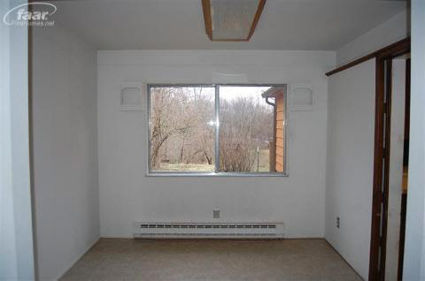 1270 Parker Road Holly, MI 48442 - Photo 12 of 17 20234669-11.JPG