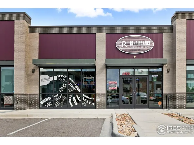 a view of a entryway front of a building
