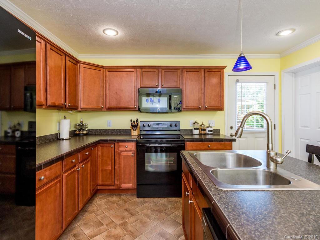 303 Flint Hill Road Alexander, NC 28701 - Photo 10 of 36 Gallery Image 10