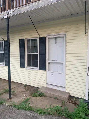 $1,890 | 22 Spring Street, Somersworth, NH 03878