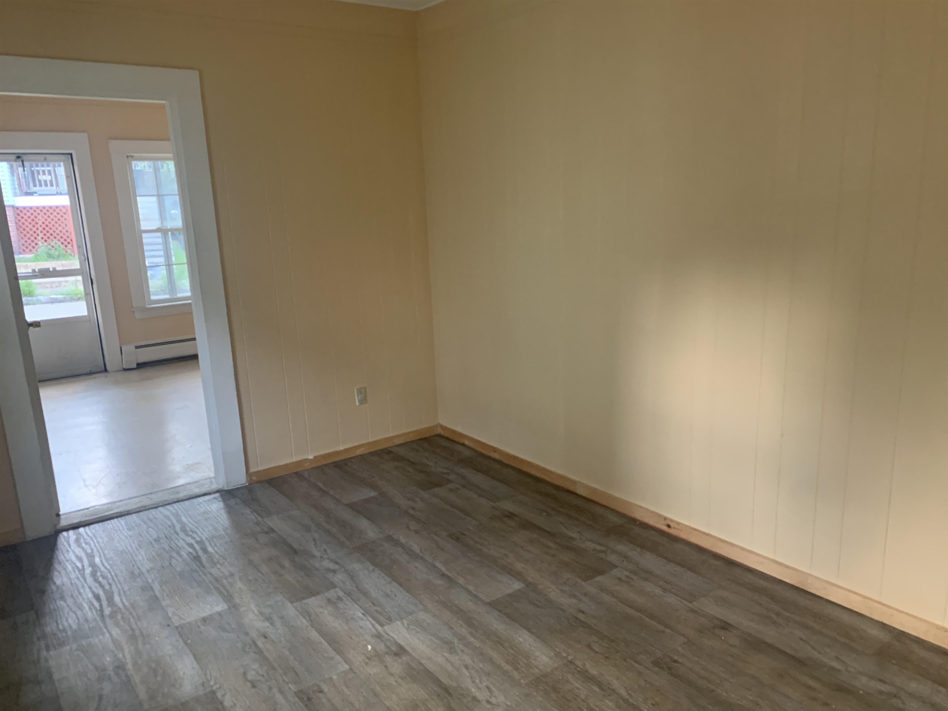 22 Spring Street Somersworth, NH 03878 - Photo 3 of 32