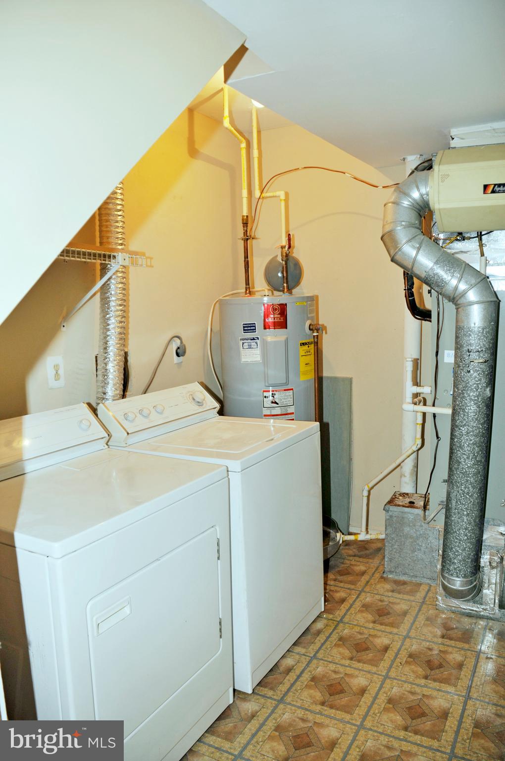 1731 Wilcox Lane Silver Spring, MD 20906 - Photo 25 of 29 laundry