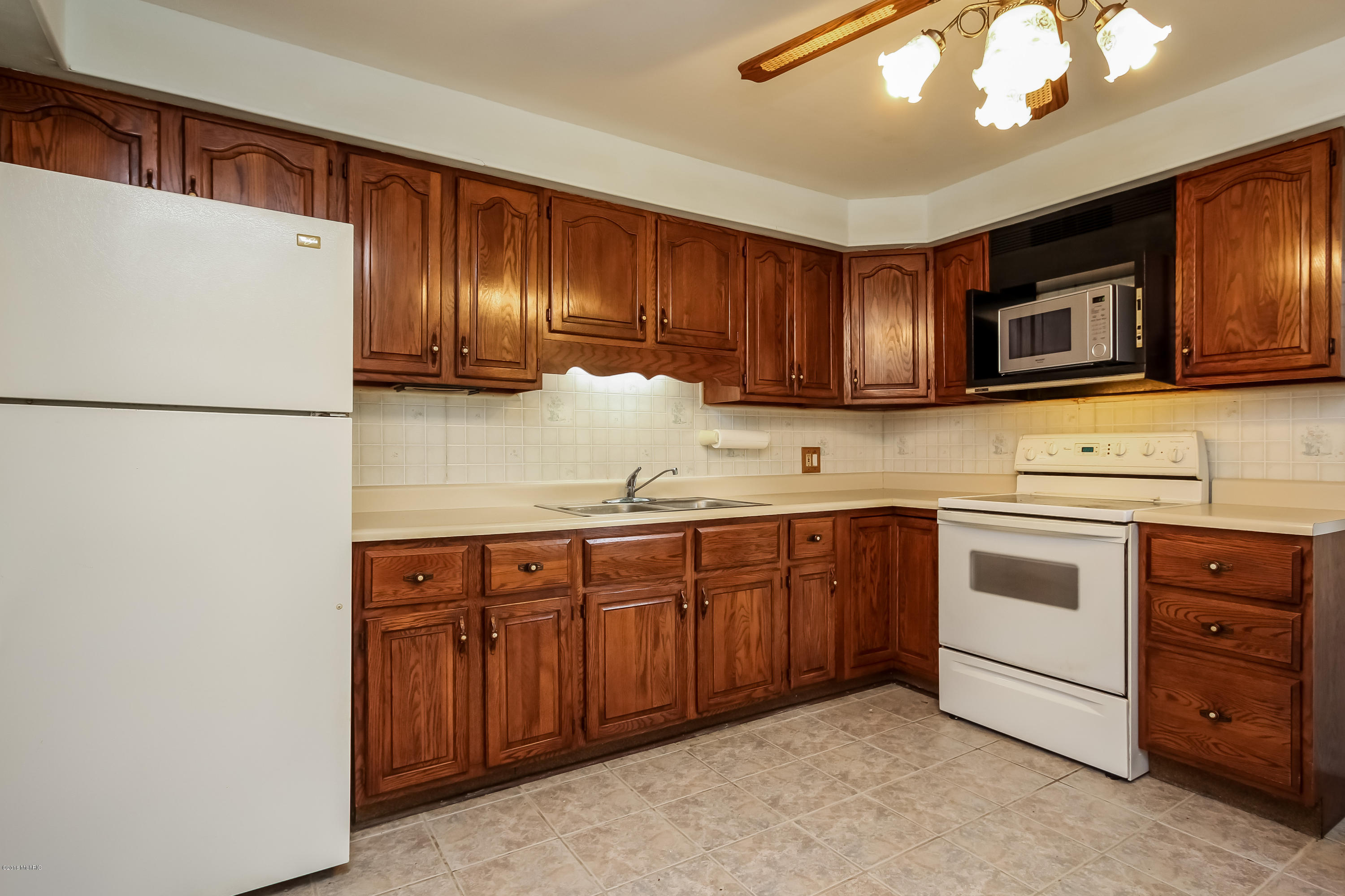 2268 Pillon Road Twin Lake, MI 49457 - Photo 8 of 21 010-Kitchen-3131358-large