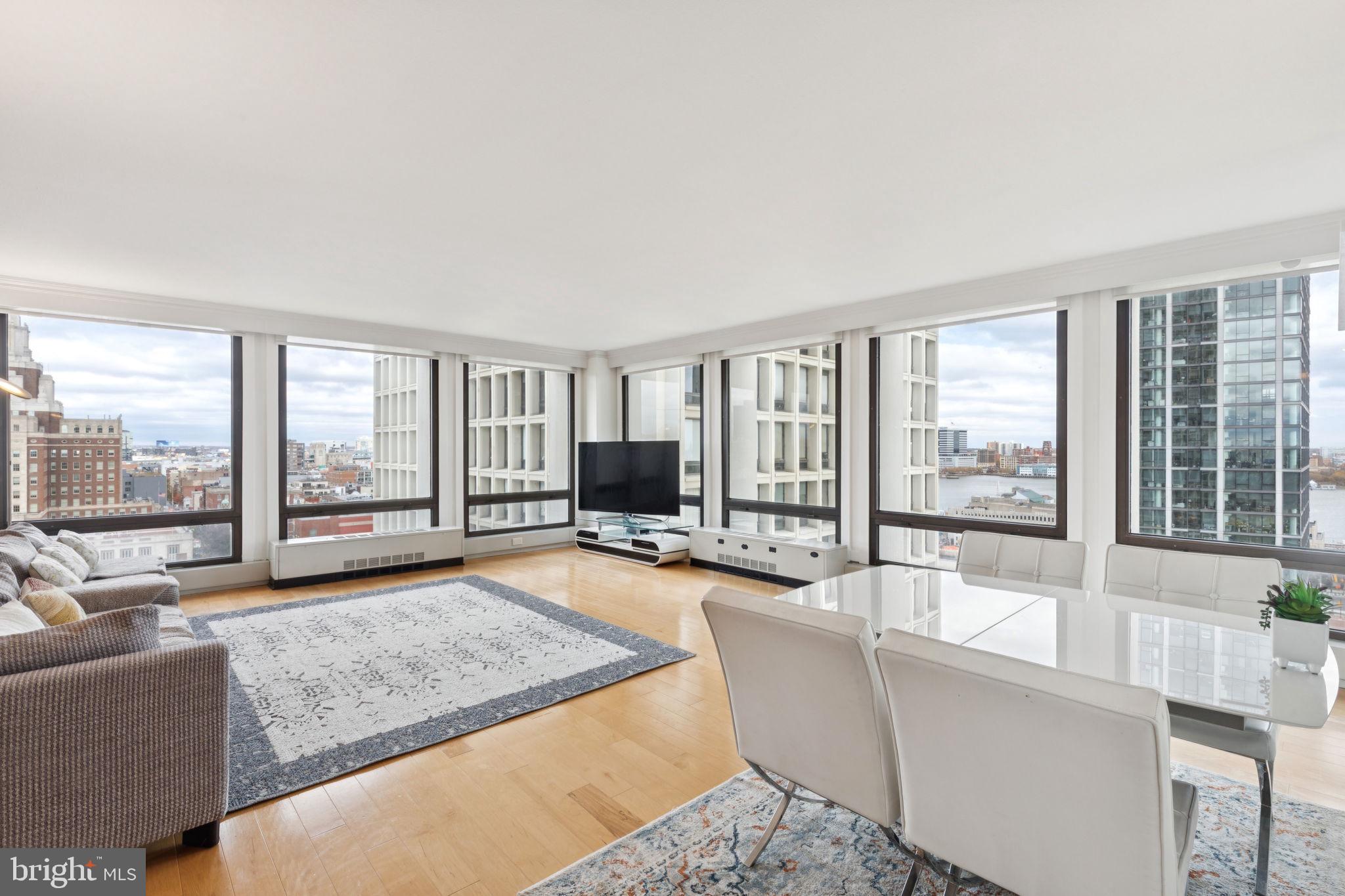 210 Locust Street, Unit 15AW Philadelphia, PA 19106 - Photo 1 of 27