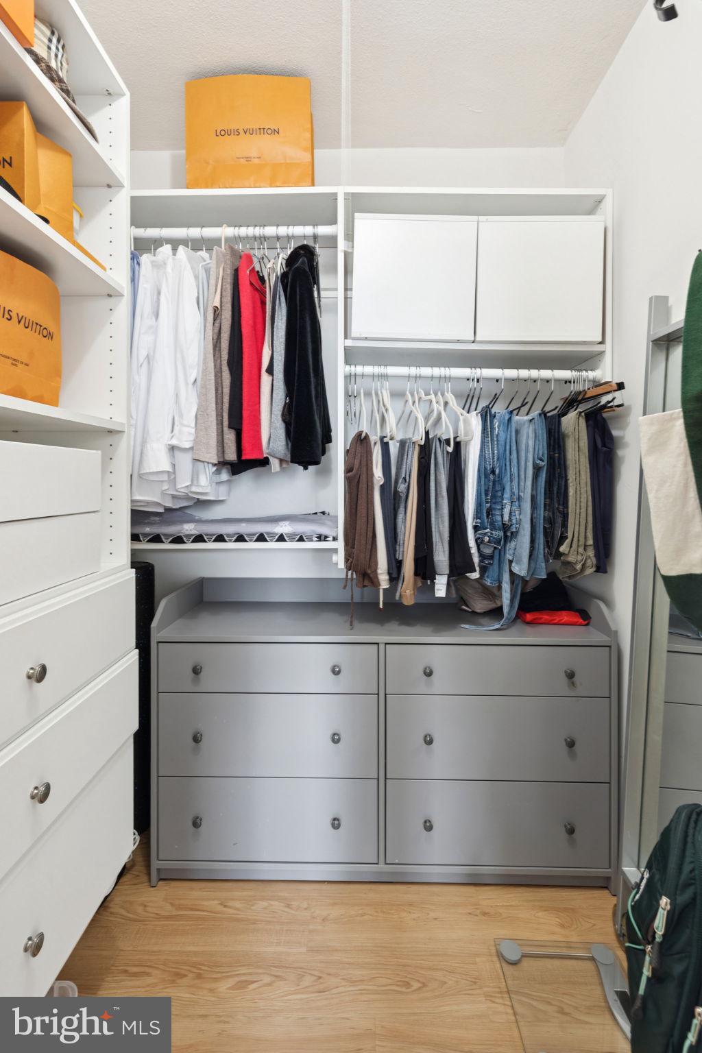 210 Locust Street, Unit 15AW Philadelphia, PA 19106 - Photo 15 of 27