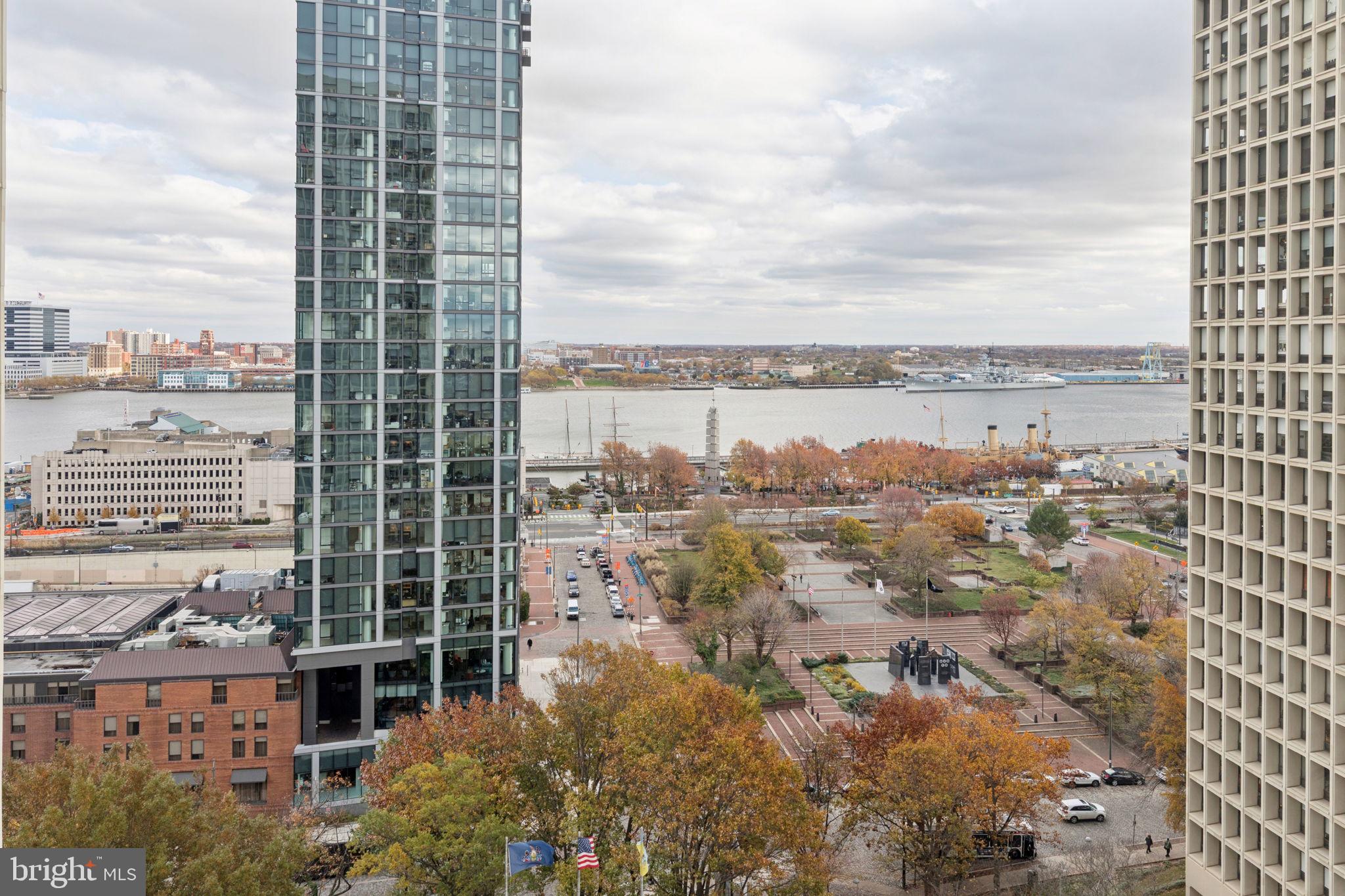 210 Locust Street, Unit 15AW Philadelphia, PA 19106 - Photo 20 of 27