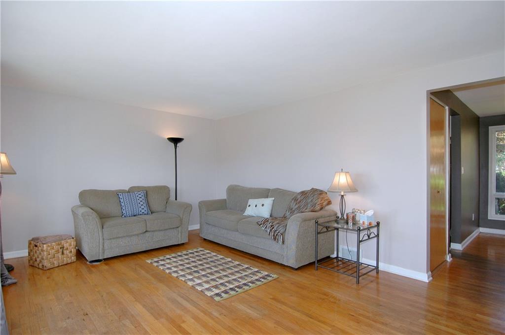 406 Soose Road Pittsburgh, PA 15209 - Photo 4 of 25 Gallery Image 4