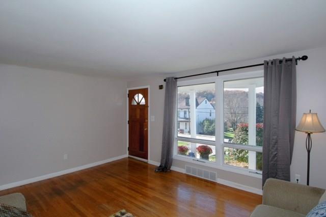 406 Soose Road Pittsburgh, PA 15209 - Photo 6 of 25 Gallery Image 6