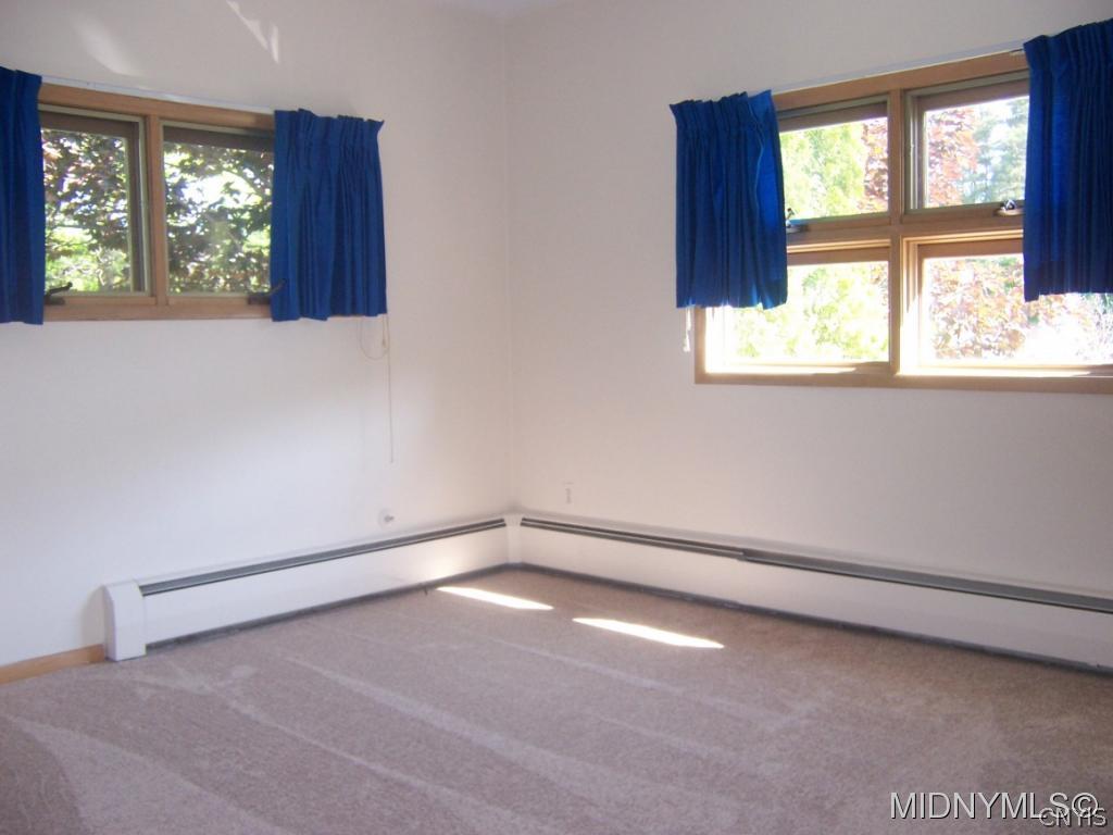 16 Russet Bush Road Utica, NY 13501 - Photo 4 of 18