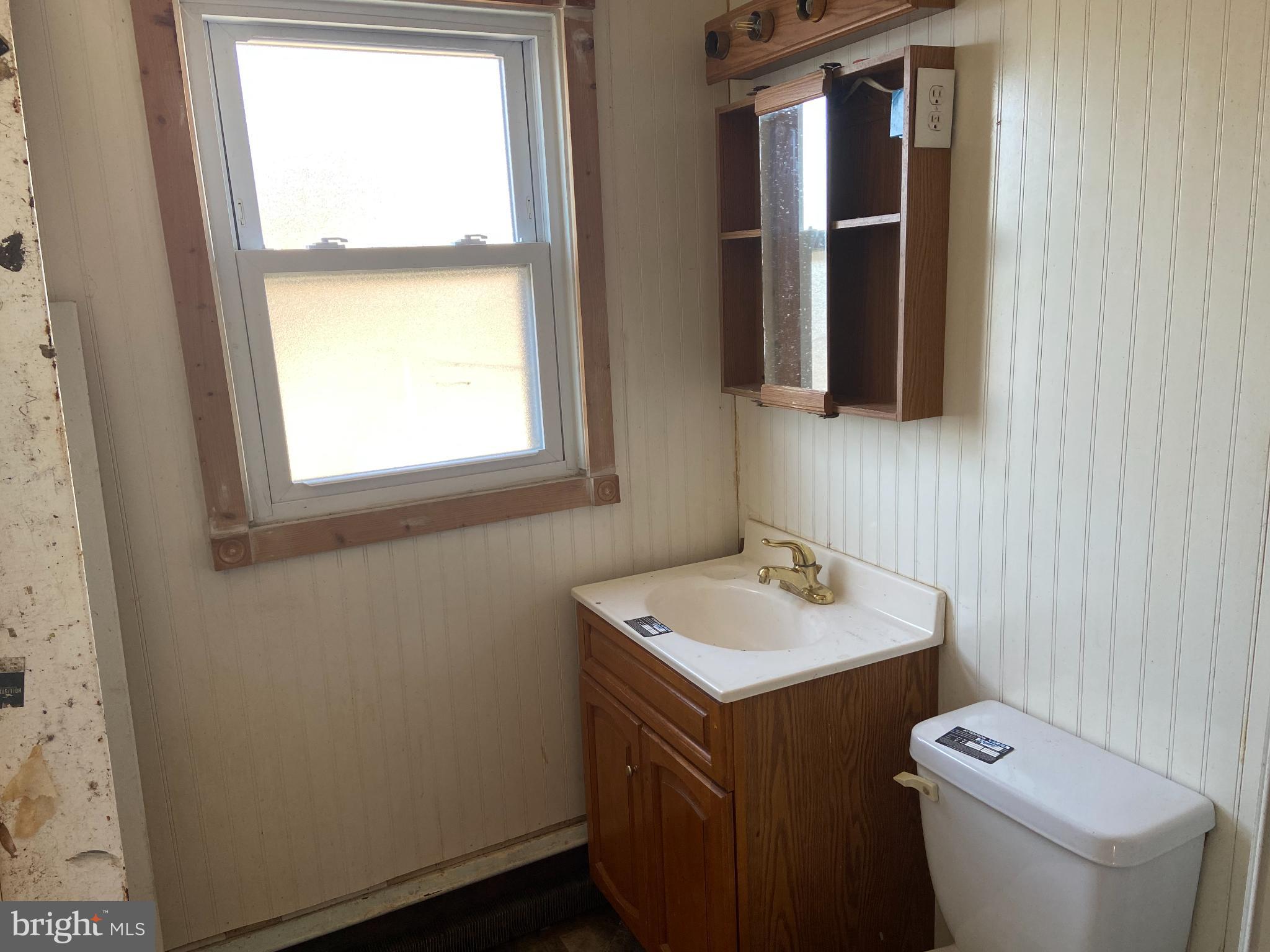 800 Kenyon Lane Newark, DE 19711 - Photo 15 of 16 Bright and airy bathroom with classic charm.
