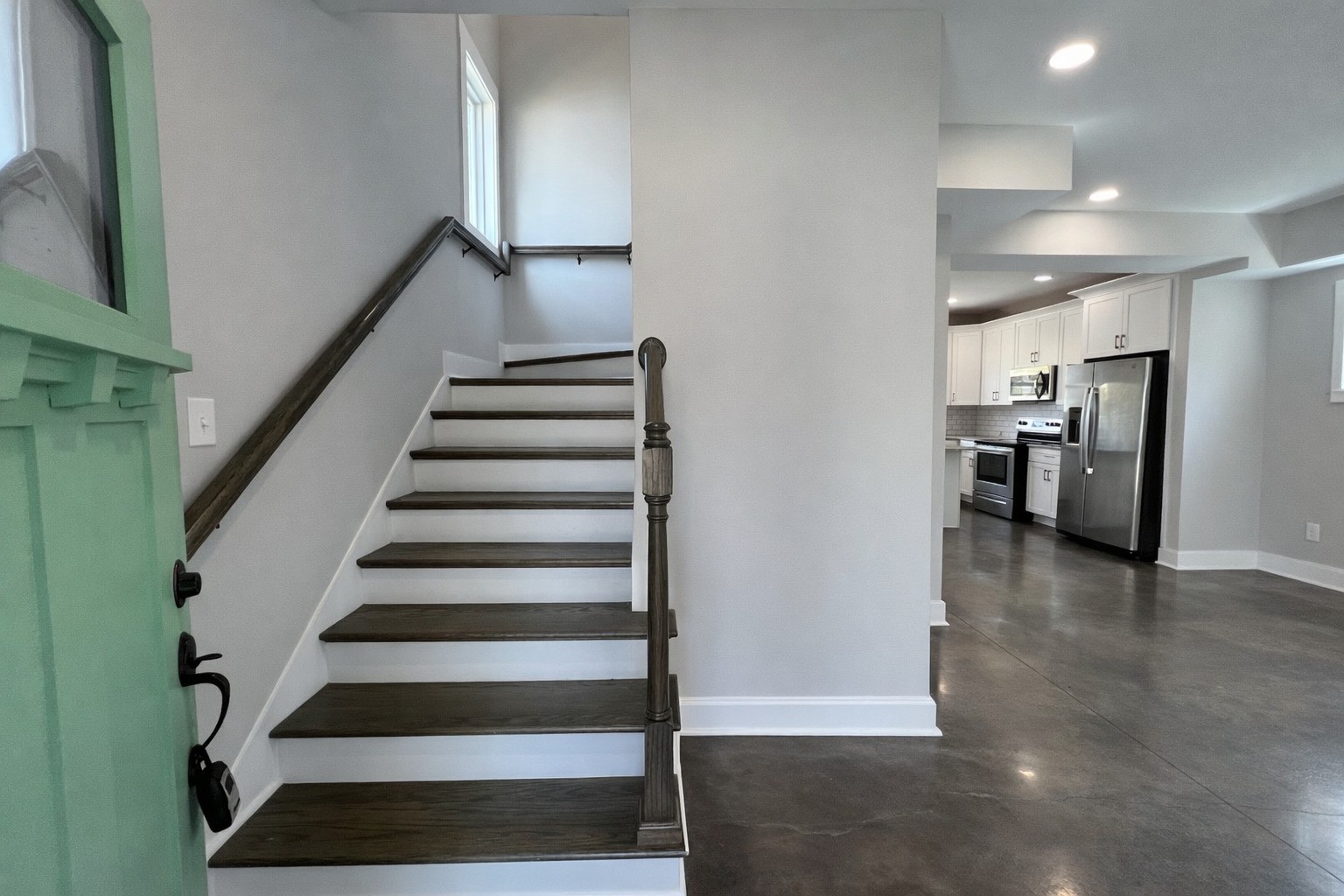 101 Portland Boulevard Portland, TN 37148 - Photo 3 of 18