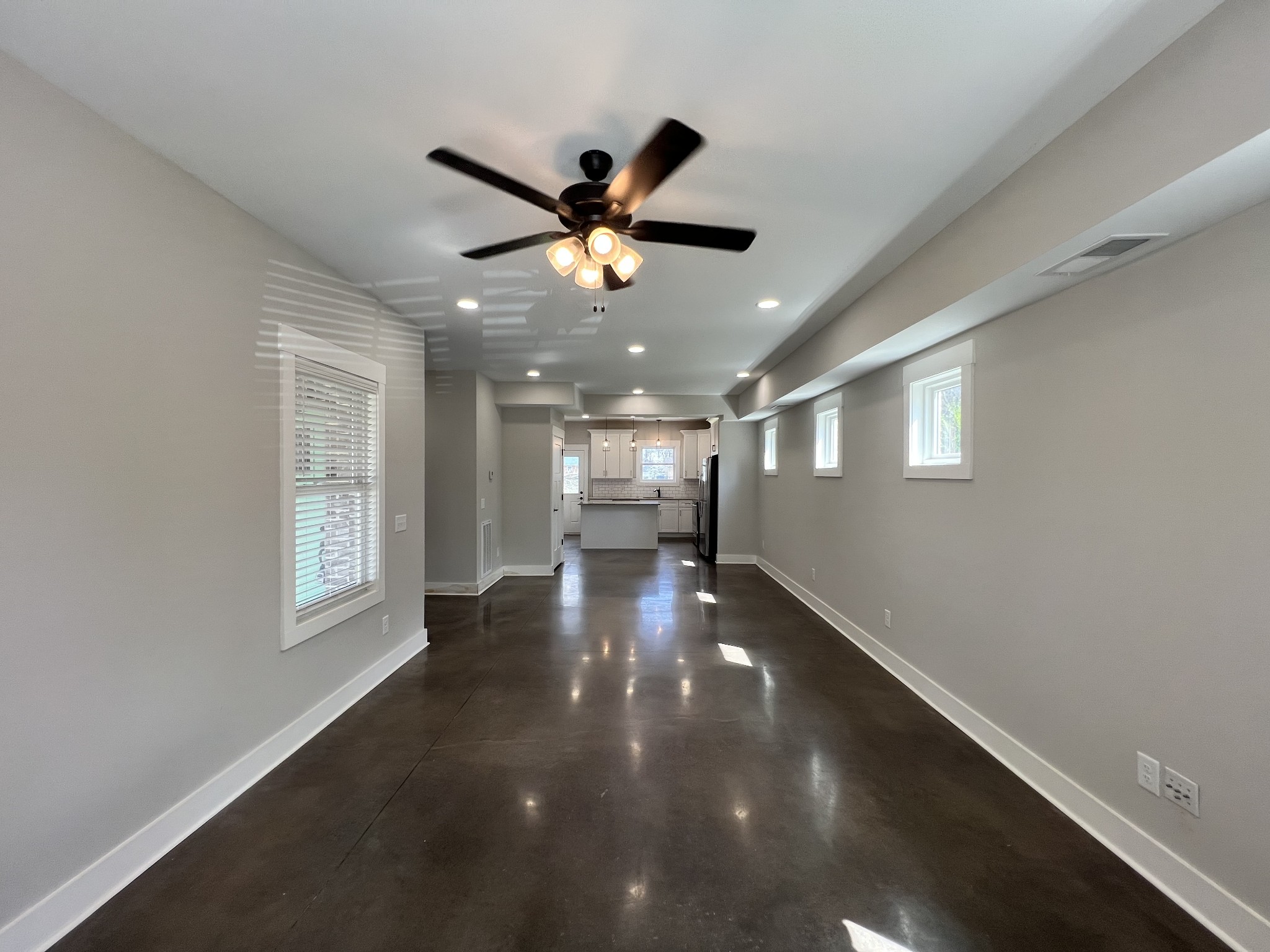 101 Portland Boulevard Portland, TN 37148 - Photo 5 of 18