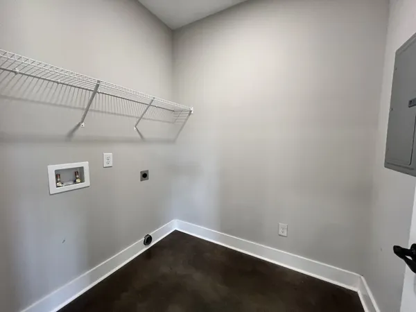 $1,999 | 101 Portland Boulevard, Portland, TN 37148