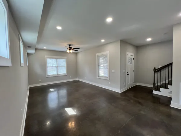 $1,999 | 101 Portland Boulevard, Portland, TN 37148