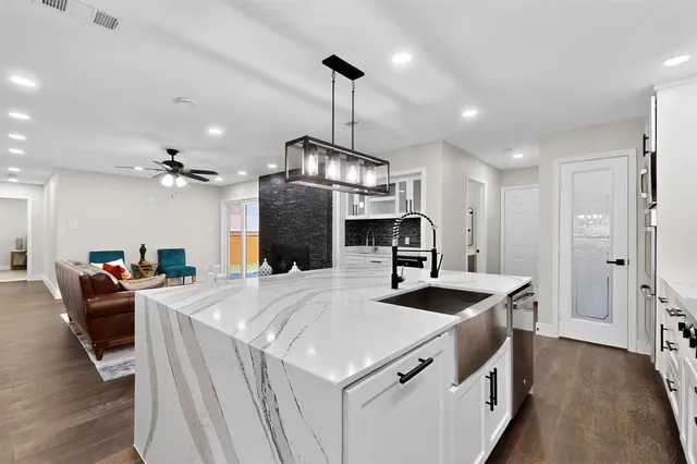 $5,500 | 10132 Medlock Drive, Dallas, TX 75218