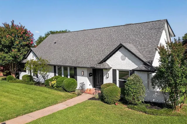 $5,500 | 10132 Medlock Drive, Dallas, TX 75218