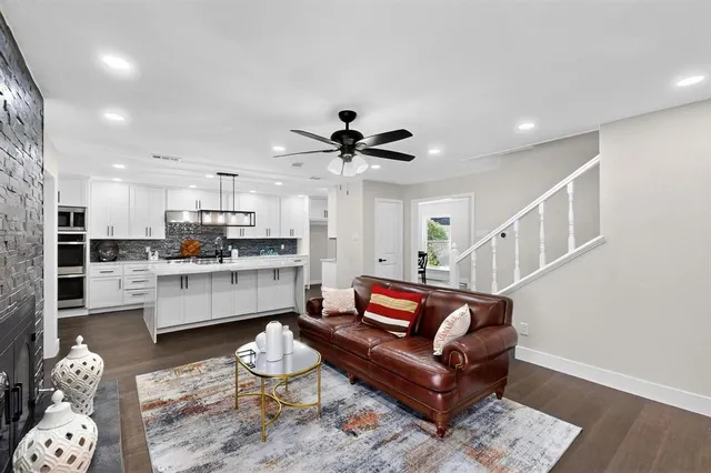 $5,500 | 10132 Medlock Drive, Dallas, TX 75218