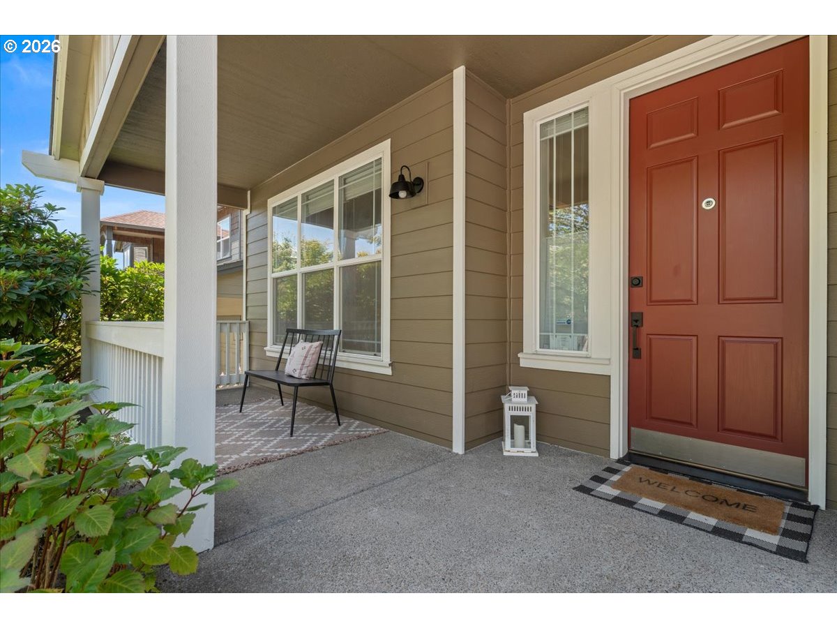 12996 Southwest Hazelcrest Way Portland, OR 97224 - Photo 2 of 48