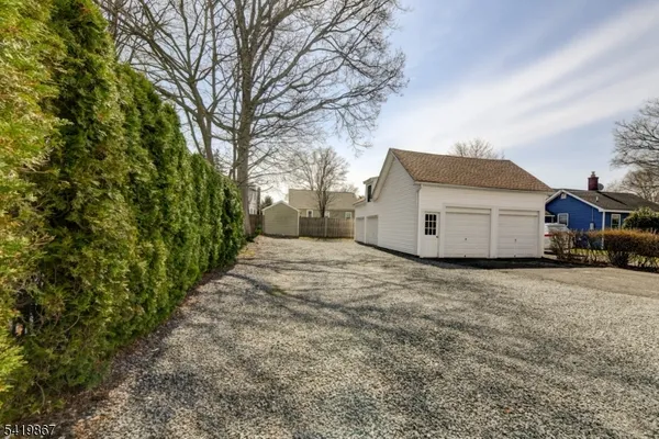 $2,550 | 16 Sherman Avenue, Unit 2, Morris Plains, NJ 07950