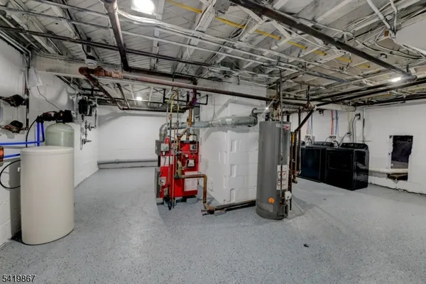 $2,550 | 16 Sherman Avenue, Unit 2, Morris Plains, NJ 07950