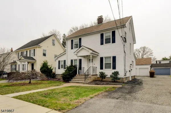 $2,550 | 16 Sherman Avenue, Unit 2, Morris Plains, NJ 07950