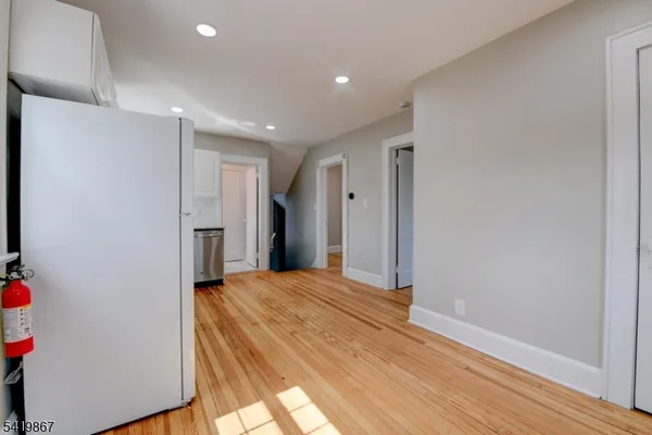 $2,550 | 16 Sherman Avenue, Unit 2, Morris Plains, NJ 07950