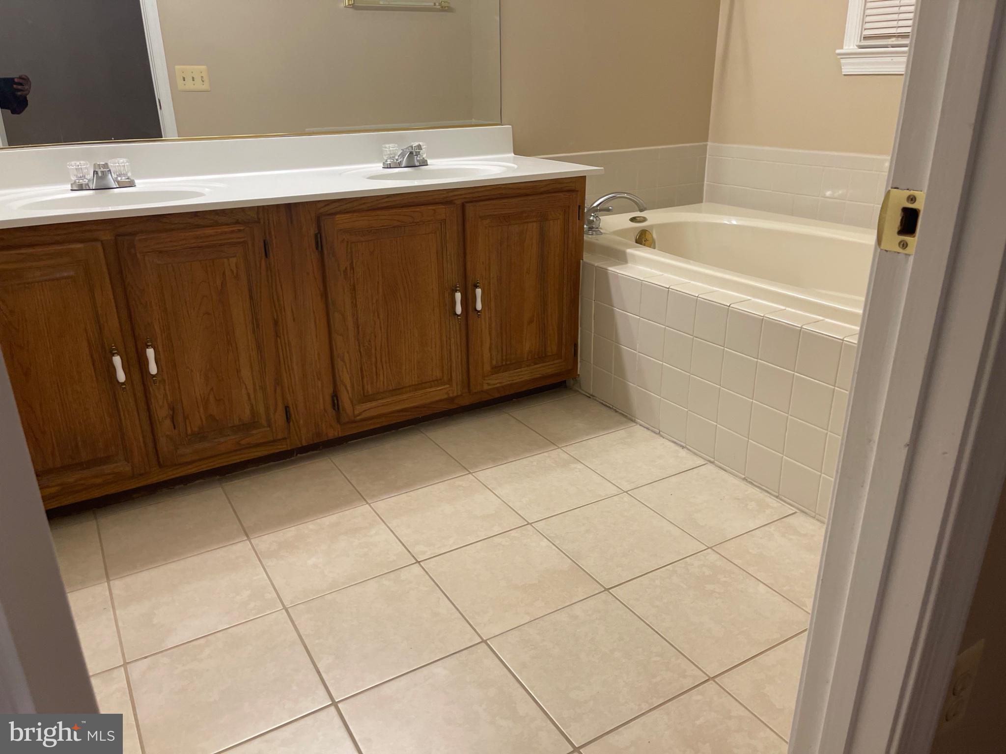 2235 Conquest Way, Unit 57 Odenton, MD 21113 - Photo 11 of 22 Primary Bathroom