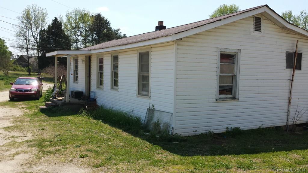 1008 Hines Road Clover, SC 29710 - Photo 3 of 7