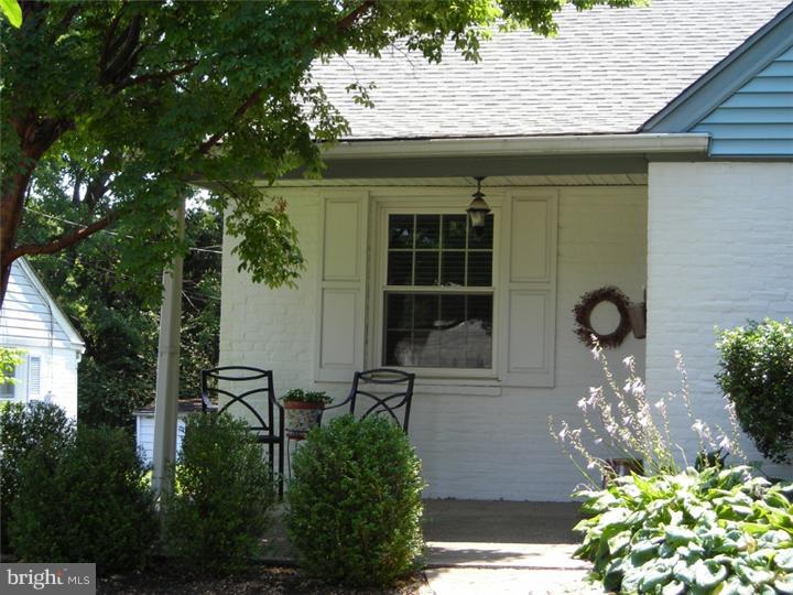 729 Fern Road Glenside, PA 19038 - Photo 3 of 25 Gallery Image 3