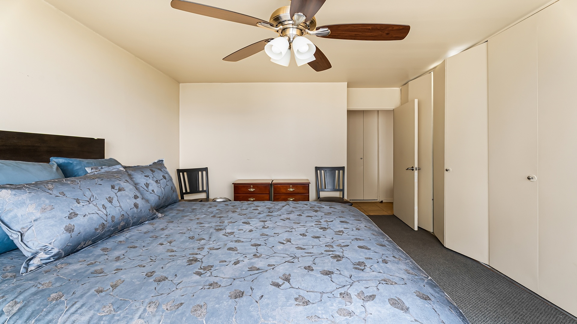 5455 North Sheridan Road, Unit 3306 Chicago, IL 60640 - Photo 13 of 20