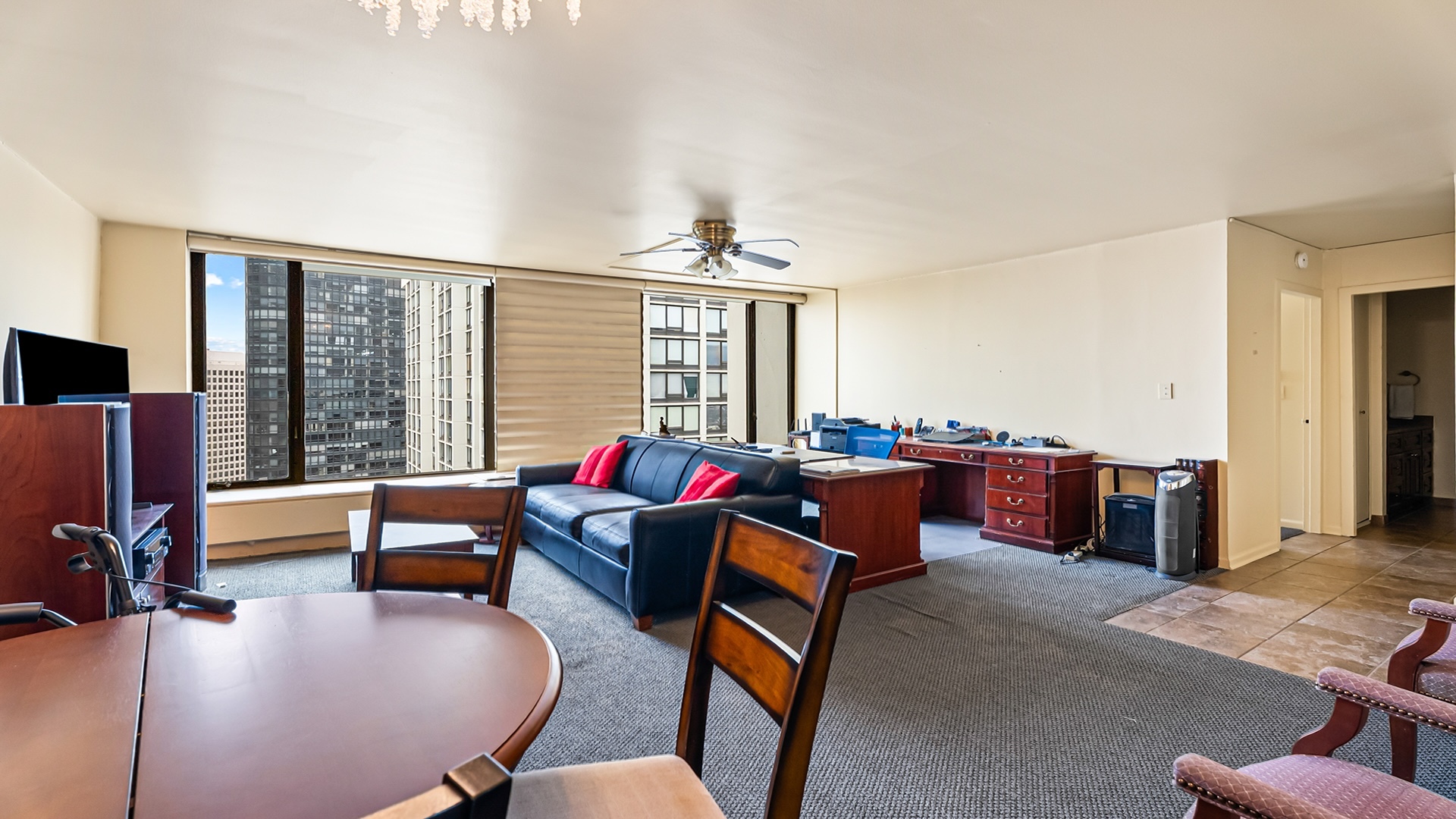 5455 North Sheridan Road, Unit 3306 Chicago, IL 60640 - Photo 3 of 20