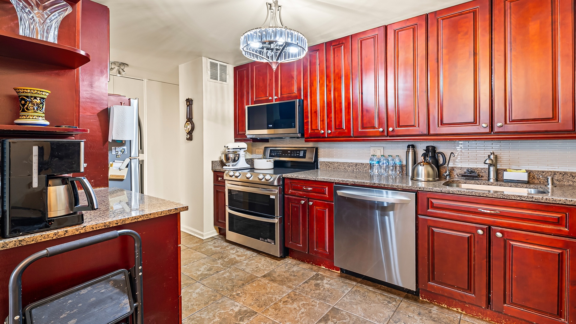 5455 North Sheridan Road, Unit 3306 Chicago, IL 60640 - Photo 7 of 20