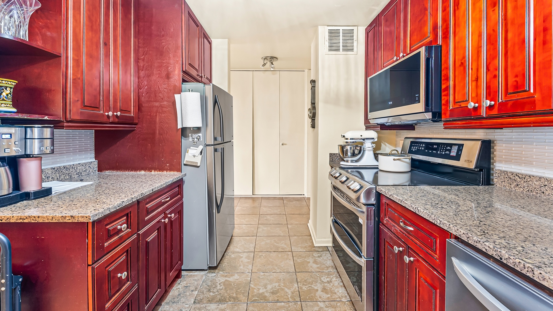 5455 North Sheridan Road, Unit 3306 Chicago, IL 60640 - Photo 9 of 20