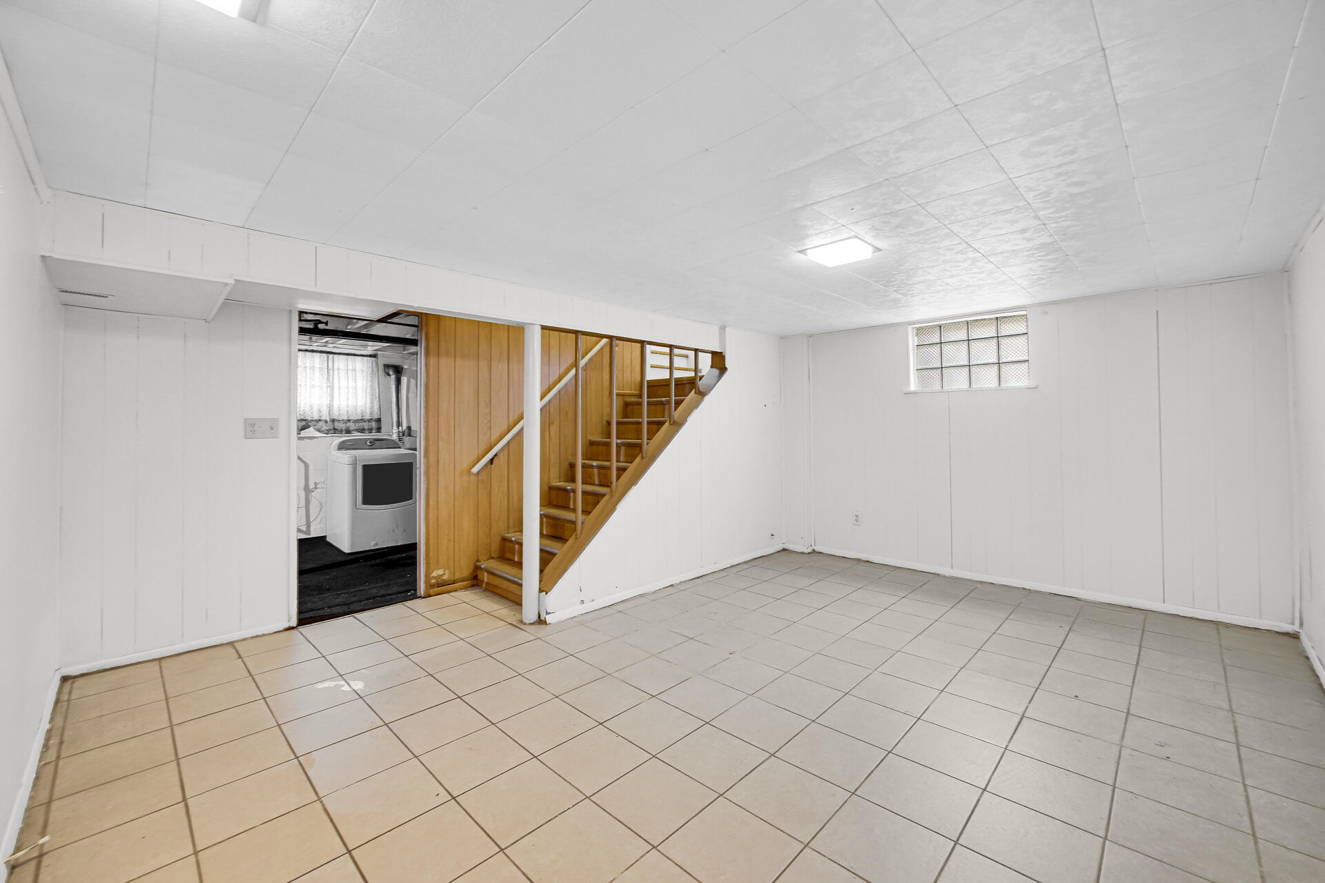 4641 Delaware Street Gary, IN 46409 - Photo 19 of 22 a view of an empty room and stairs