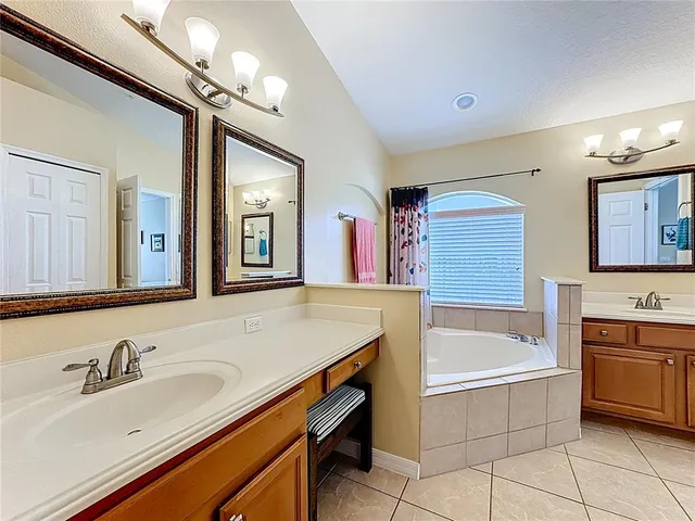 $525,000 | 5854 Manchester Bridge Drive, Orlando, FL 32829