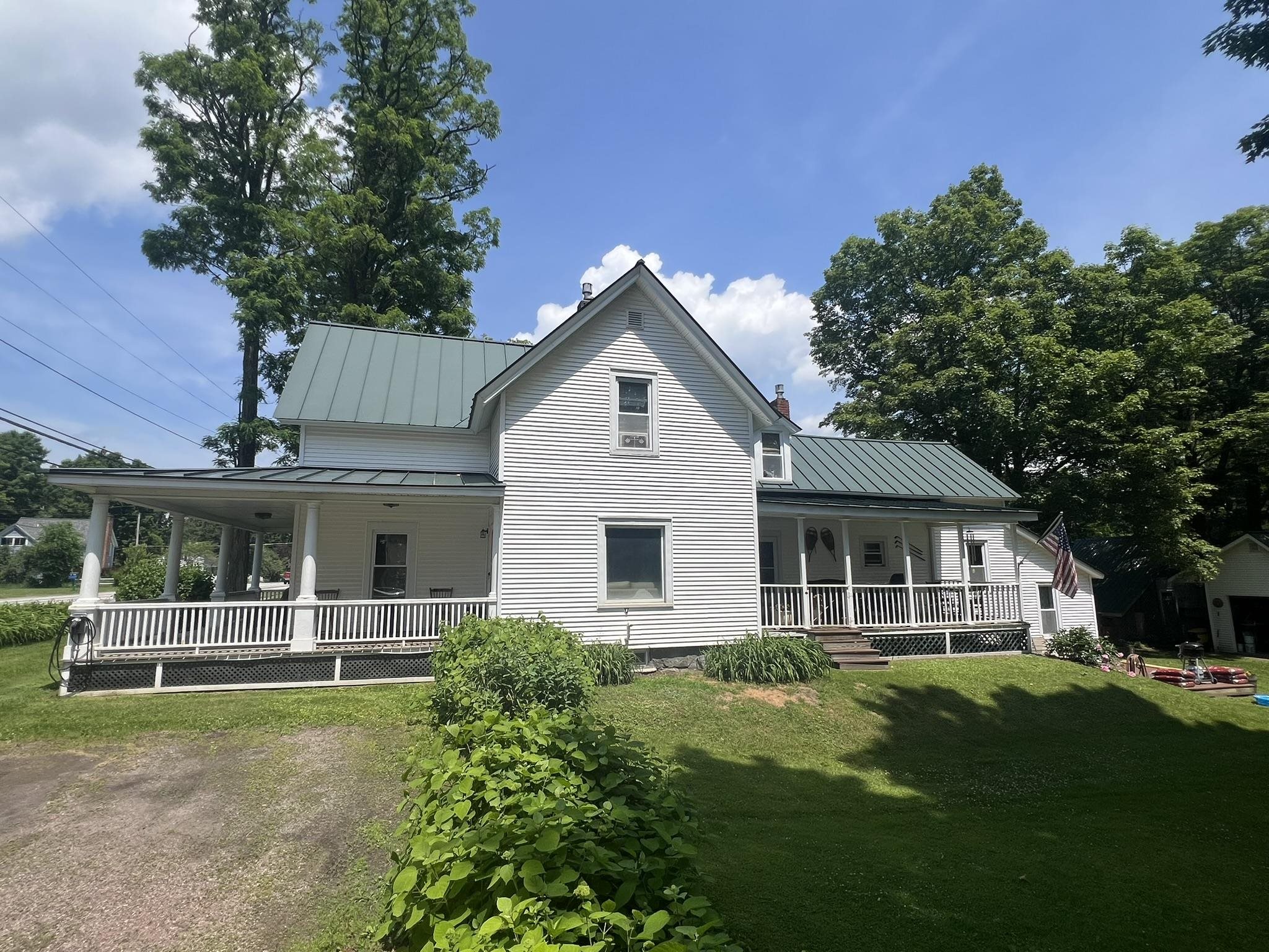 376 Highway 15 Jericho, VT 05465 - Photo 3 of 48