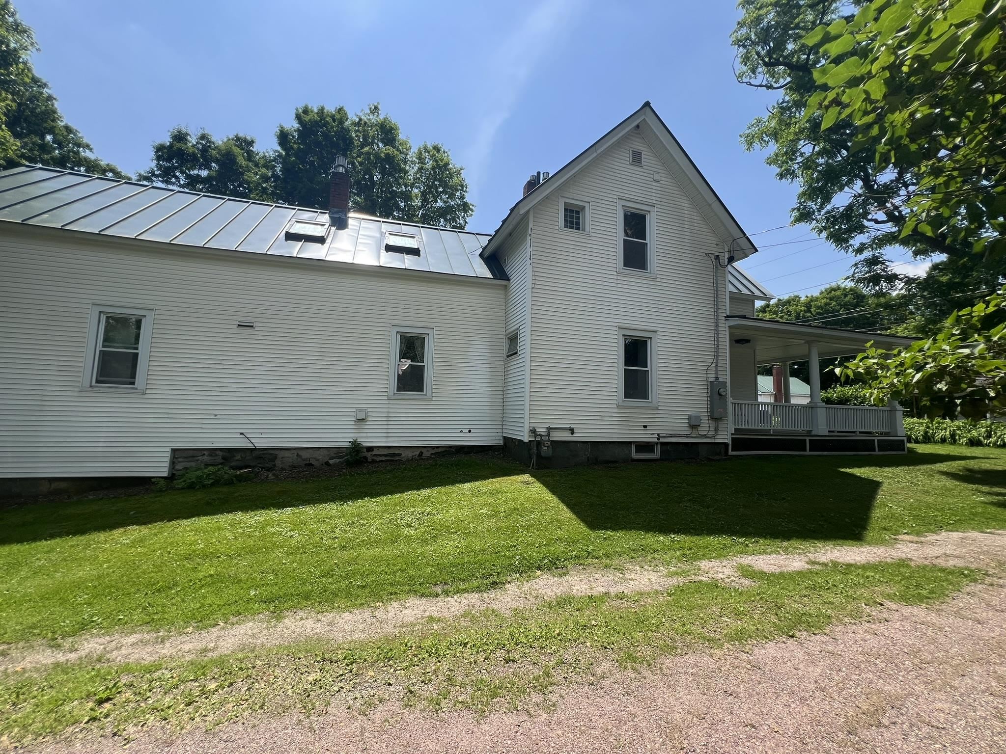 376 Highway 15 Jericho, VT 05465 - Photo 4 of 48