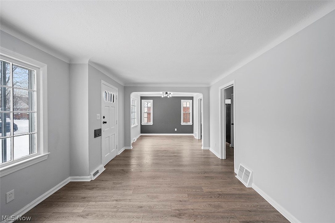 4153 Ellison Road South Euclid, OH 44121 - Photo 5 of 24 Gallery Image 5