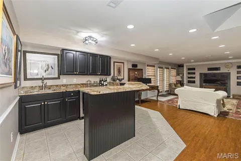 $1,265,000 | 2029 Brook Hill Lane, Chesterfield, MO 63017