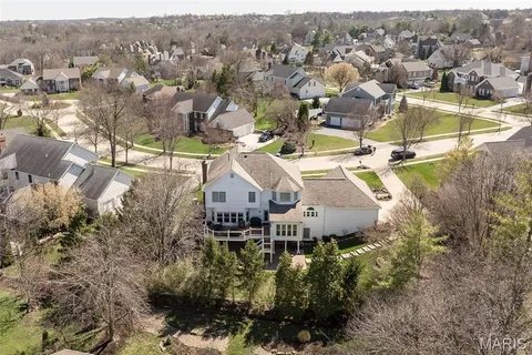 $1,265,000 | 2029 Brook Hill Lane, Chesterfield, MO 63017