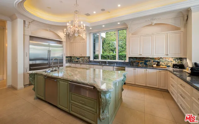 $75,000 | 718 North Rodeo Drive, Beverly Hills, CA 90210