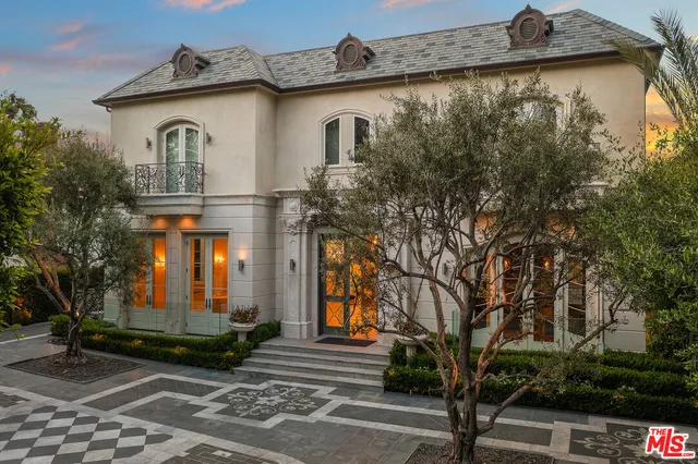 $75,000 | 718 North Rodeo Drive, Beverly Hills, CA 90210