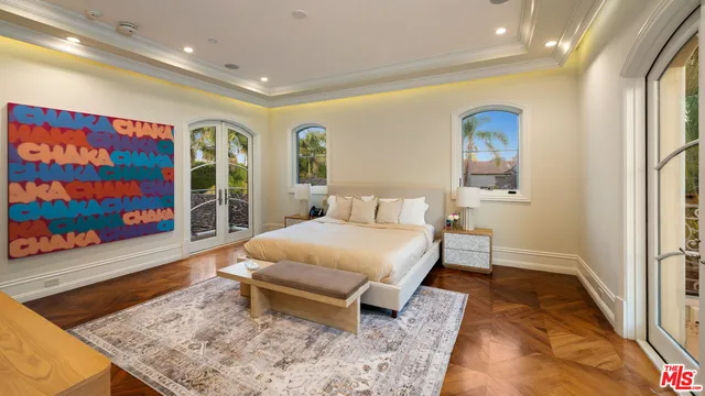 $75,000 | 718 North Rodeo Drive, Beverly Hills, CA 90210