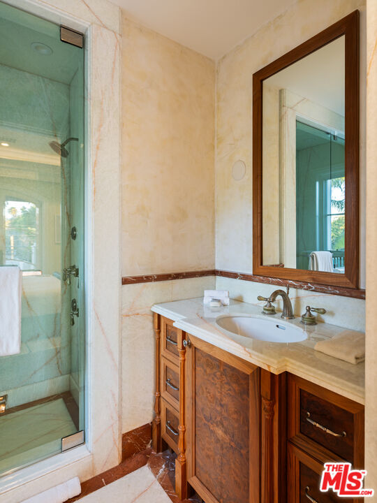 718 North Rodeo Drive Beverly Hills, CA 90210 - Photo 29 of 51