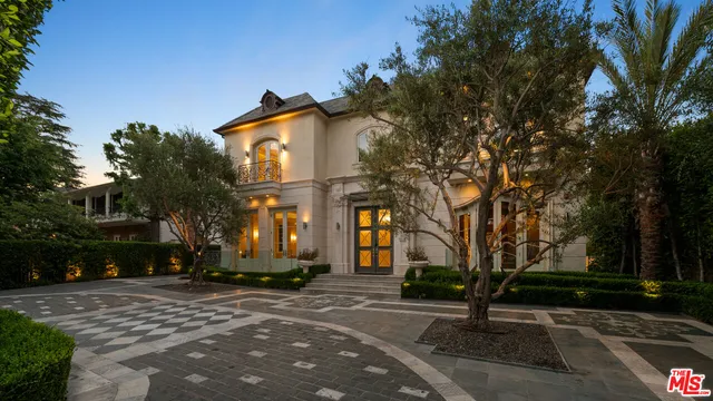 $75,000 | 718 North Rodeo Drive, Beverly Hills, CA 90210