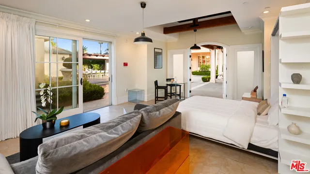 $75,000 | 718 North Rodeo Drive, Beverly Hills, CA 90210