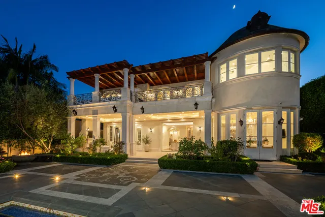 $75,000 | 718 North Rodeo Drive, Beverly Hills, CA 90210