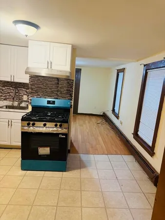 $2,000 | 81 Bellevue Avenue, Unit 1, Haverhill, MA 01832